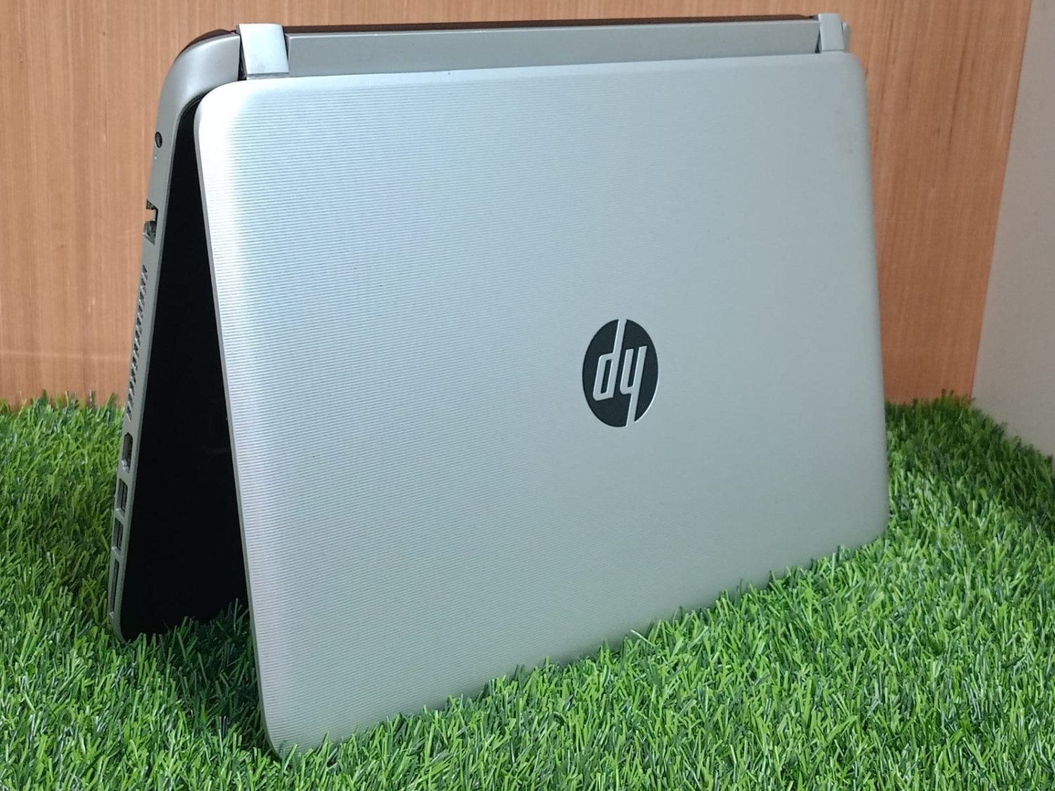 HP Pavilion 14-V004tu 4th Gen Intel Core i5 4GB RAM Laptop